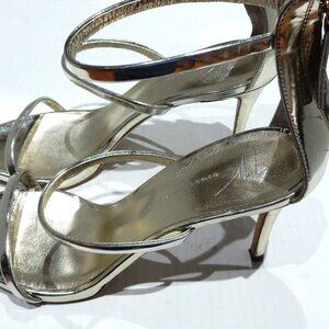 Giuseppe Zanotti Harmony Gold Patent Sandals in EU 38 / US 8